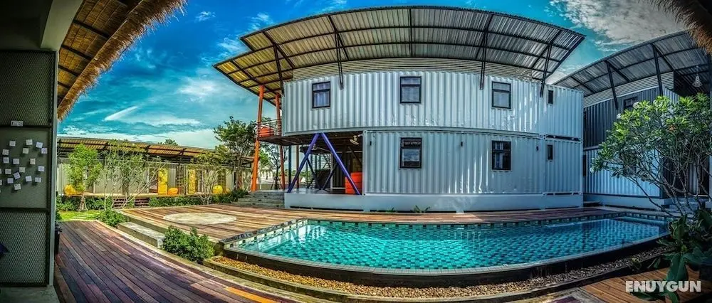 Us Hostel - Öne Çıkan Resim