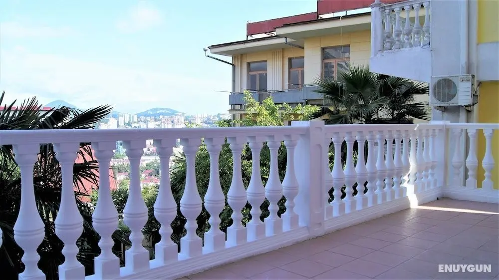 Hotel Utomlennye Solntsem - Oda Düzeni