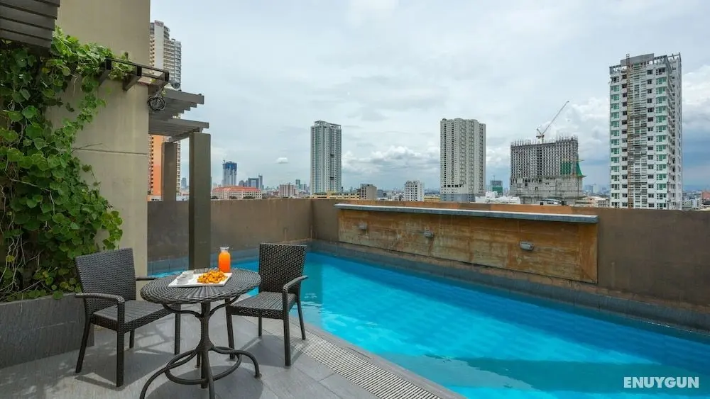 V Hotel - Öne Çıkan Resim