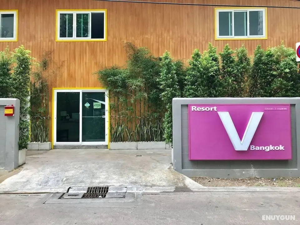 Resort V - MRT Huai Khwang - Öne Çıkan Resim