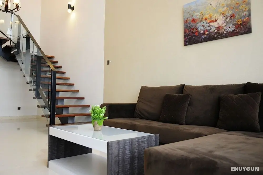 V at Summerplace - Öne Çıkan Resim