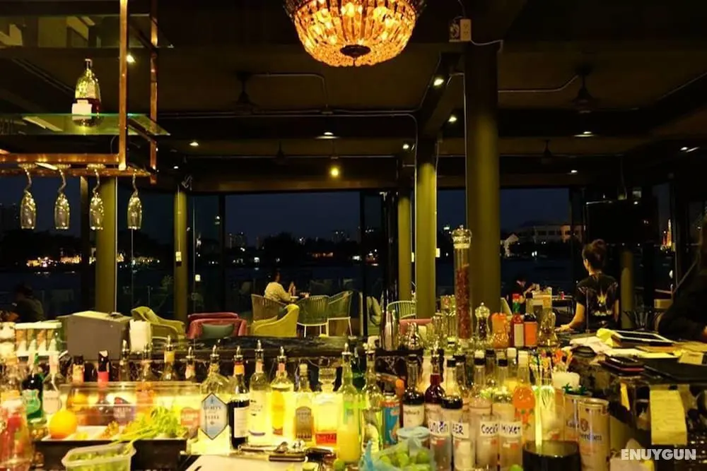 V Varee Bangkok - Öne Çıkan Resim