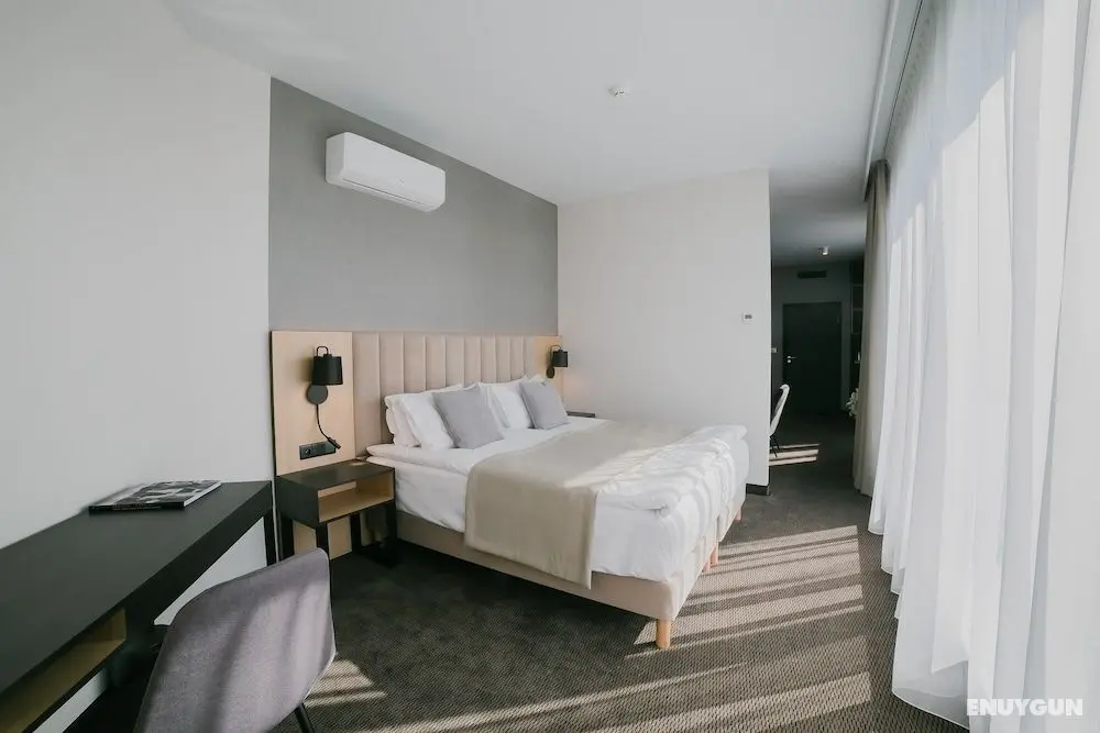 V Hotel Warsaw - Öne Çıkan Resim