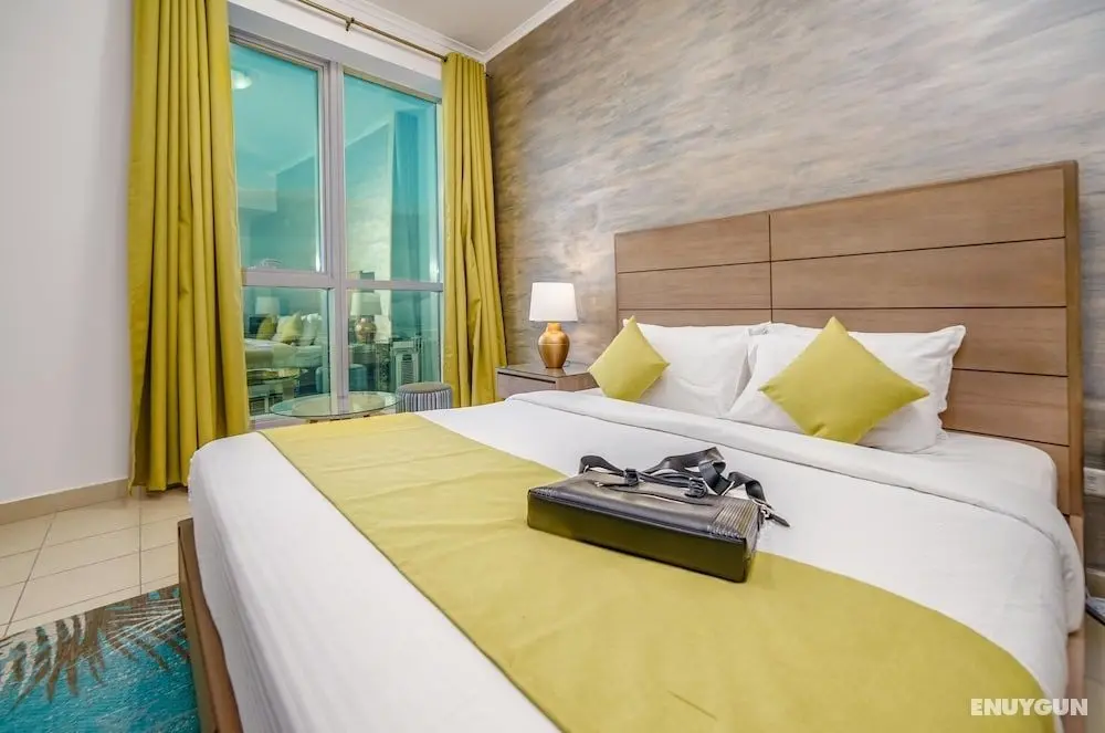 Vacation Bay Torch Tower - Öne Çıkan Resim