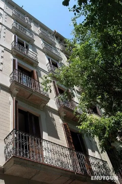 Val Barcelona Apartment - Genel