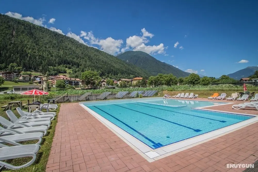 Val Rendena Village - Öne Çıkan Resim