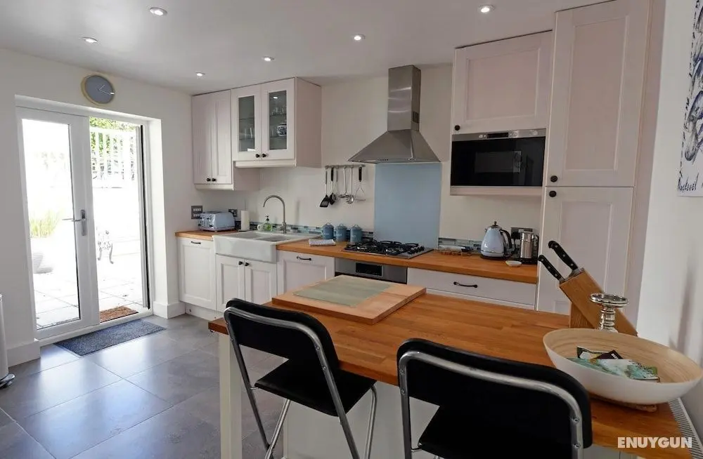 Valley Retreat - Peaceful Location Walk to Beach Parking - Oda