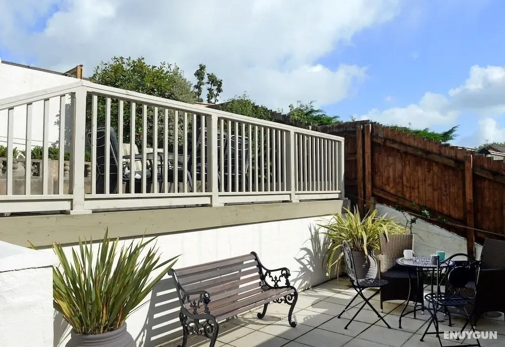 Valley Retreat - Peaceful Location Walk to Beach Parking - Oda