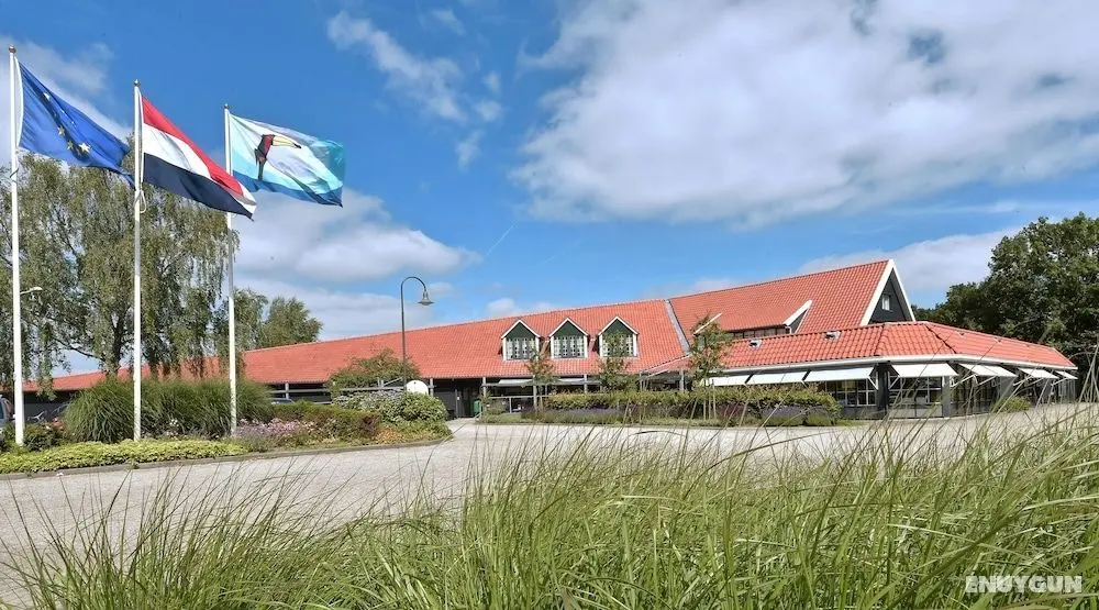 Van der Valk Hotel Groningen Westerbroek - Dış Mekan