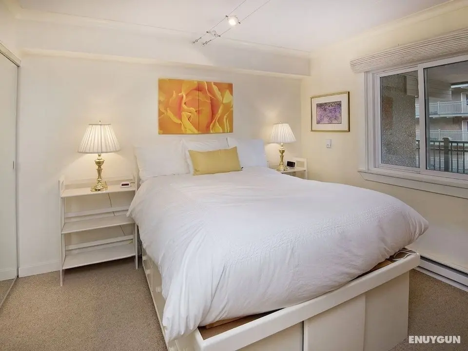 Vantage Point Condo 307 - Oda