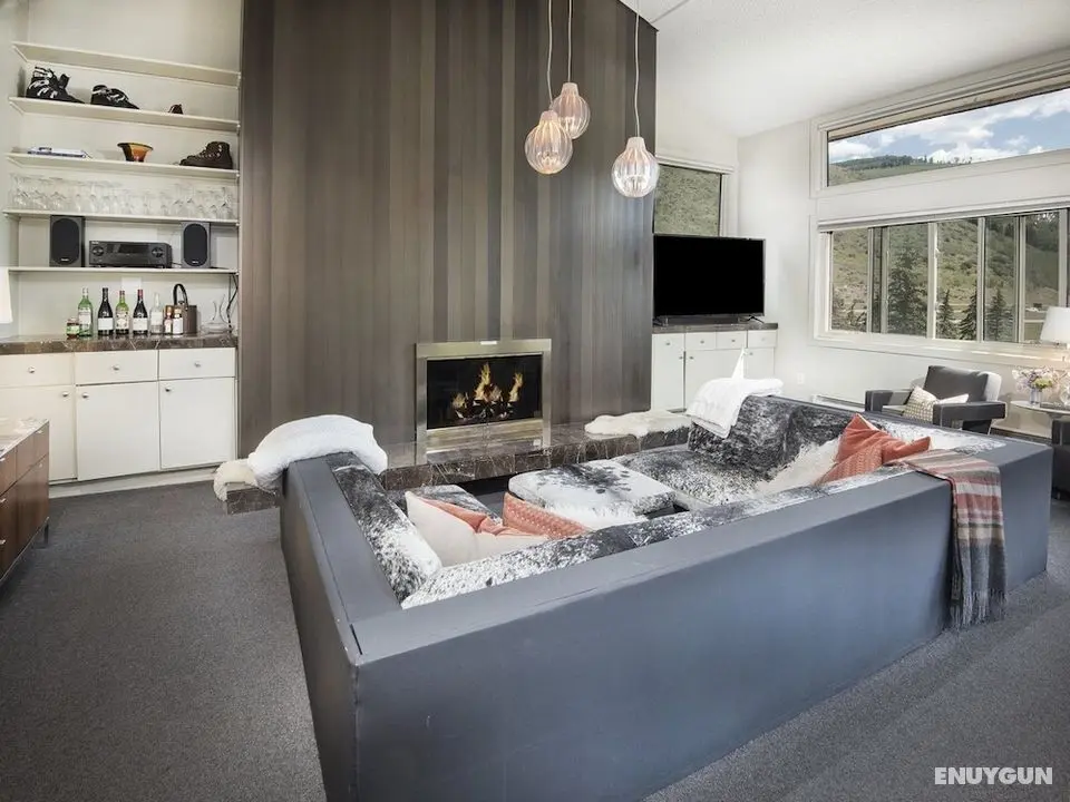 Vantage Point Condo 601 - Oda