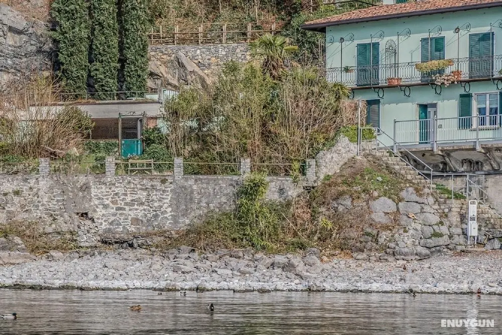 Varenna Beach Apartment - Oda