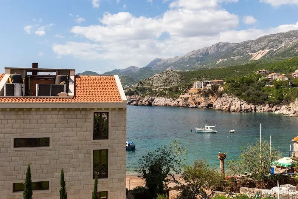 Varja Apartments - Oda Manzaraları
