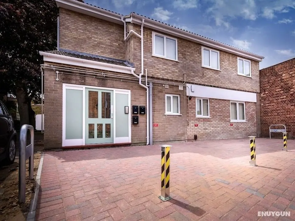 Vauxhall Apartments - Öne Çıkan Resim