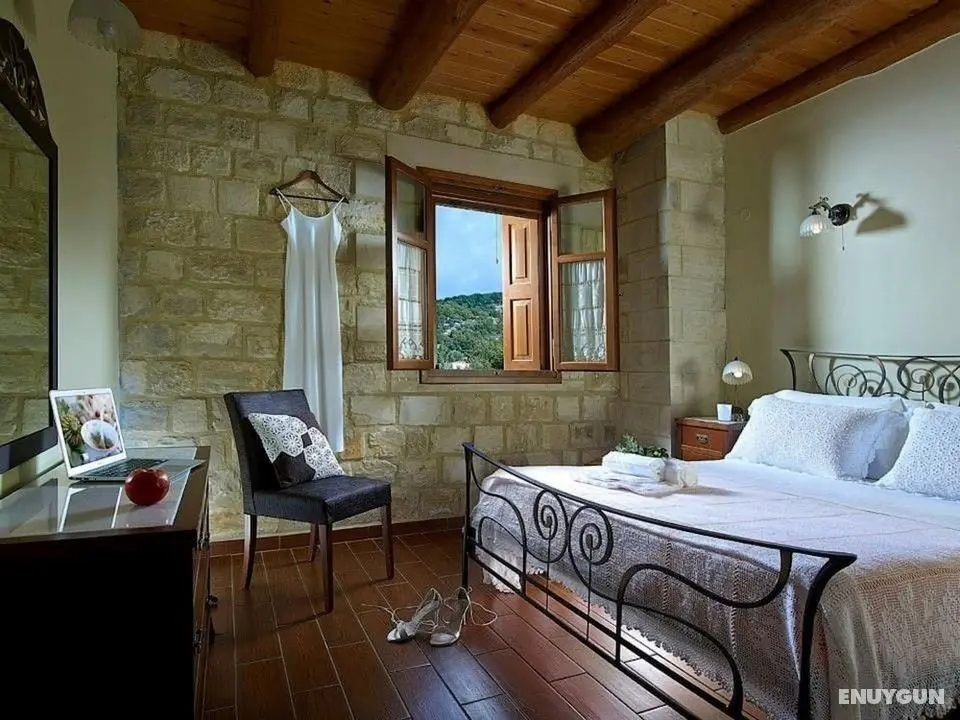 Vederi Estate Villa Alkioni - Oda