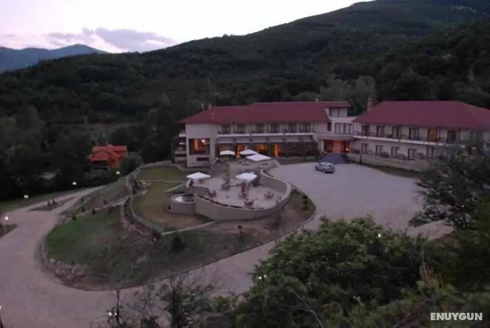 Veltsi Hotel - Dış Mekan
