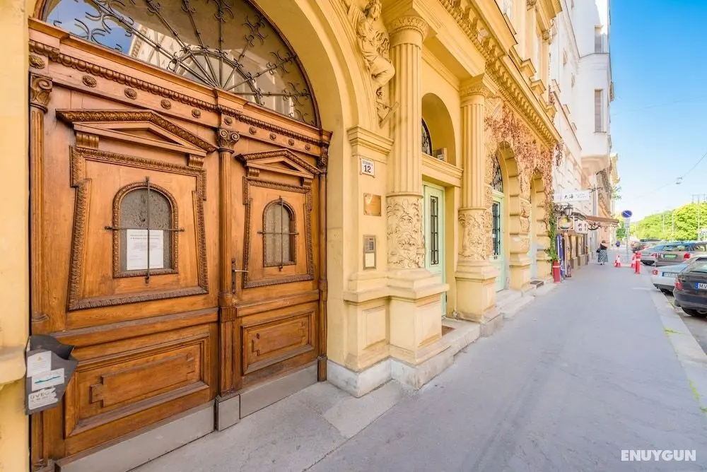 Venus Apartments - Liberty Square - Oda Manzaraları