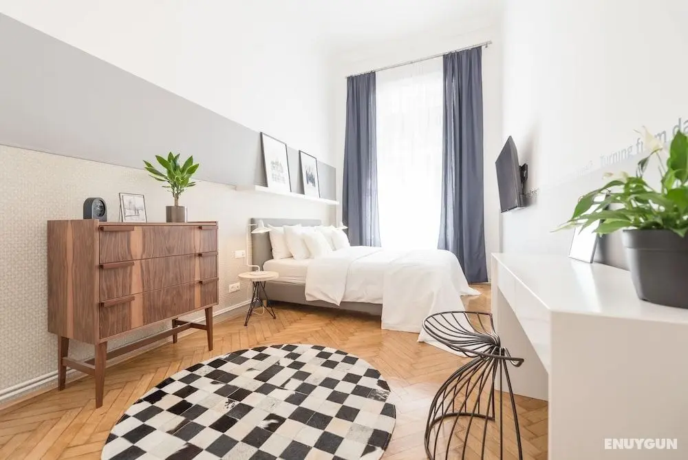 Venus Apartments - Opera - Öne Çıkan Resim