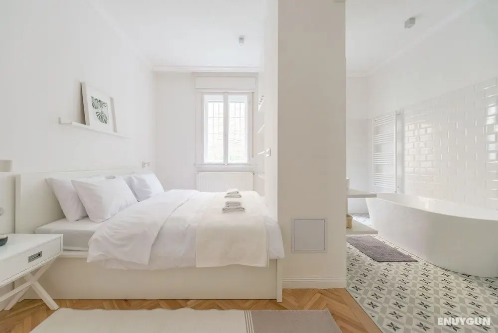 Venus Apartments at Paulay Ede Street II - Öne Çıkan Resim