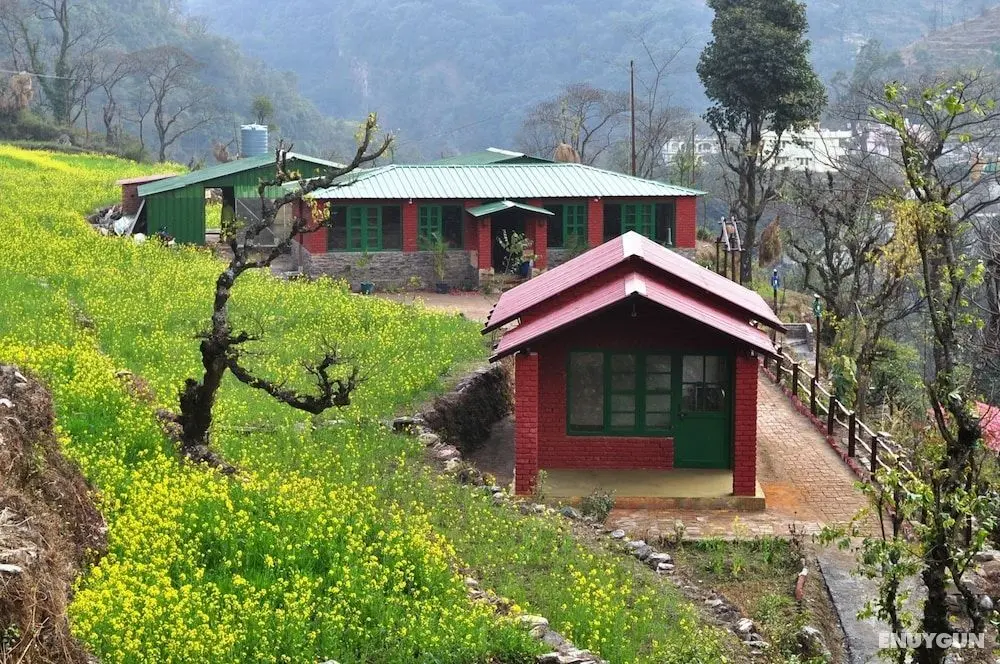 Verdant Valley, Kund-Chopta,By Himalayan Eco Lodges - Lobi