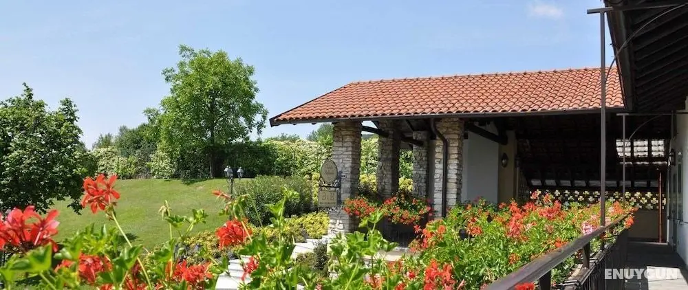 Veronica Cottage - Öne Çıkan Resim
