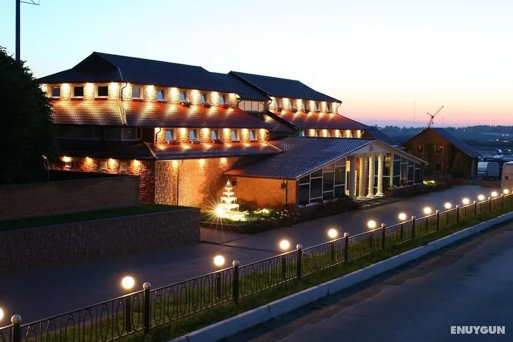 Versal Hotel Complex - Öne Çıkan Resim