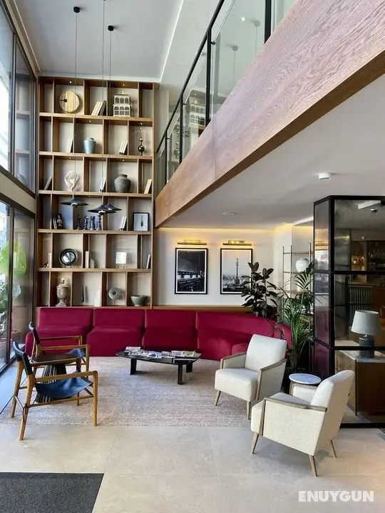 Via Sants Hotel Barcelona, Tapestry Collection by Hilton - Lobi