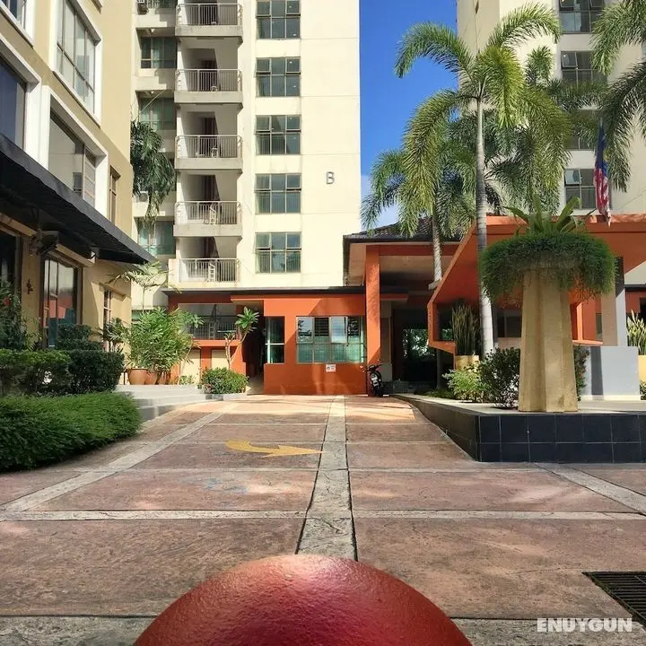Vibrant Studio at Damansara Perdana - Lobi