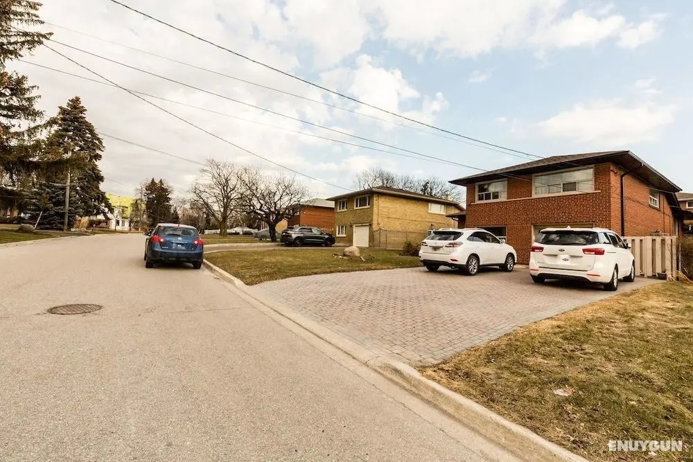 Victoria Village, Modern Two Bedroom With Parking - Otopark