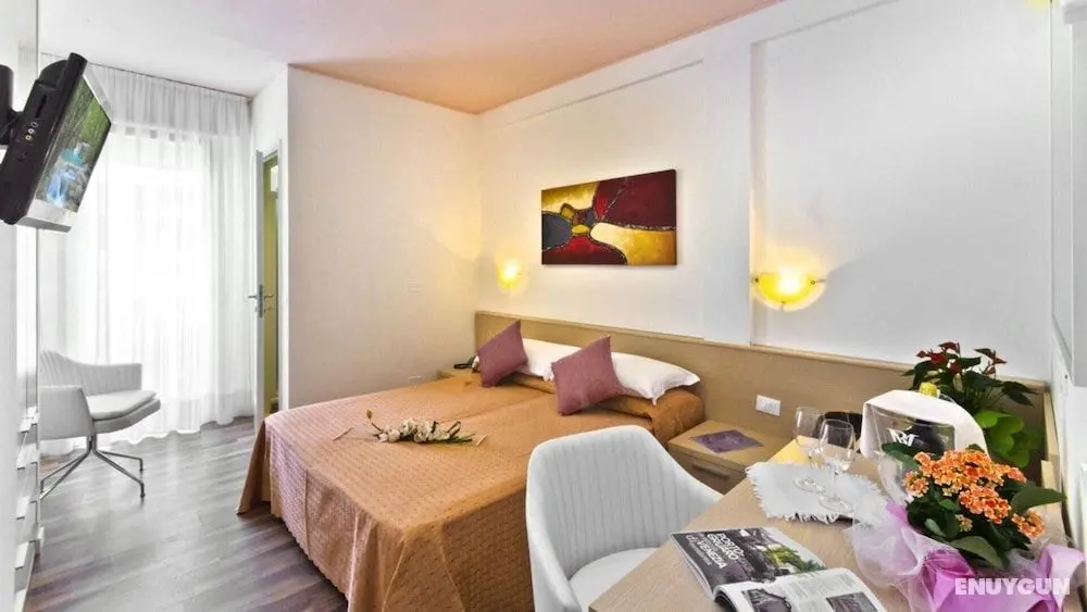 HOTEL VICTORIA - Oda