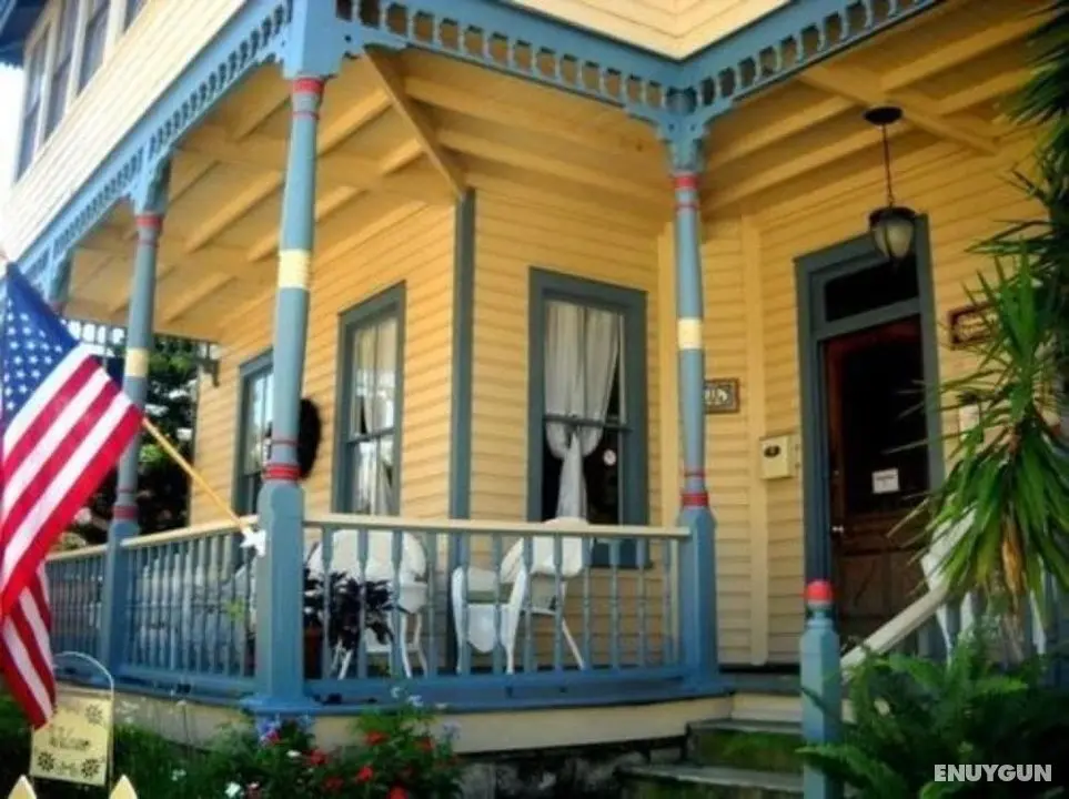Victorian House - Öne Çıkan Resim