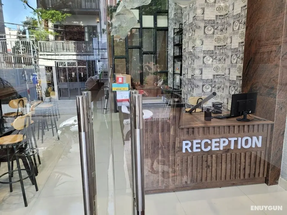 The Victory Airport Hotel - Lobi