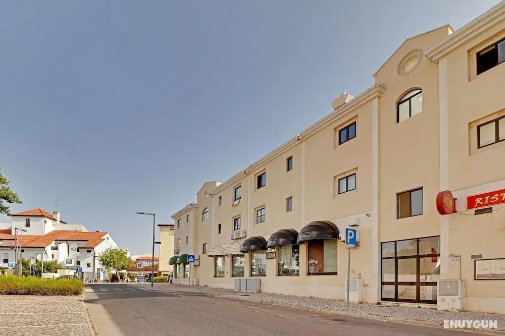 Vilamoura Central in Vilamoura - Oda