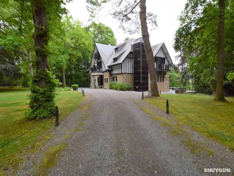Vintage Villa with Hot Tub & Infrared Sauna in Ardennes - Dış Mekan