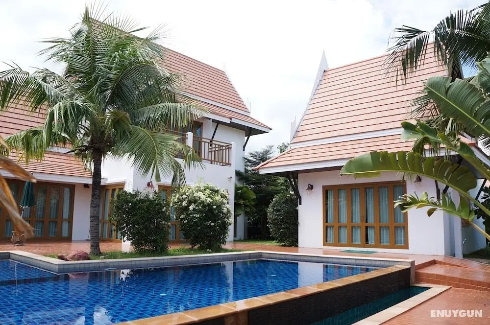 VIP Chain Resort Pool Villa - Havuz
