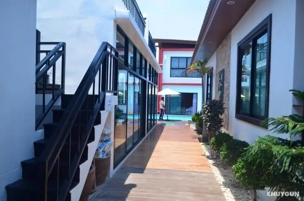 Virawan Pool Resort Koh Larn - Dış Mekan