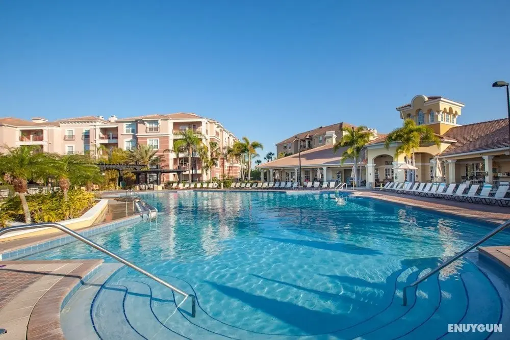 Vista Cay Resort Direct Condos by Millennium Management - Havuz