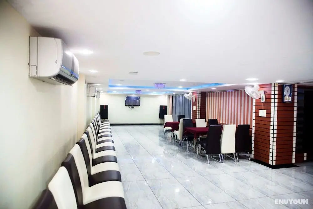 Vista Rooms At M.P Nagar - Öne Çıkan Resim