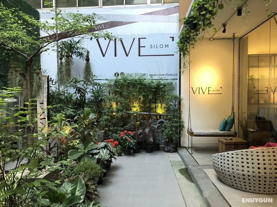 Vive Silom Hotel Bangkok - Dış Mekanlar