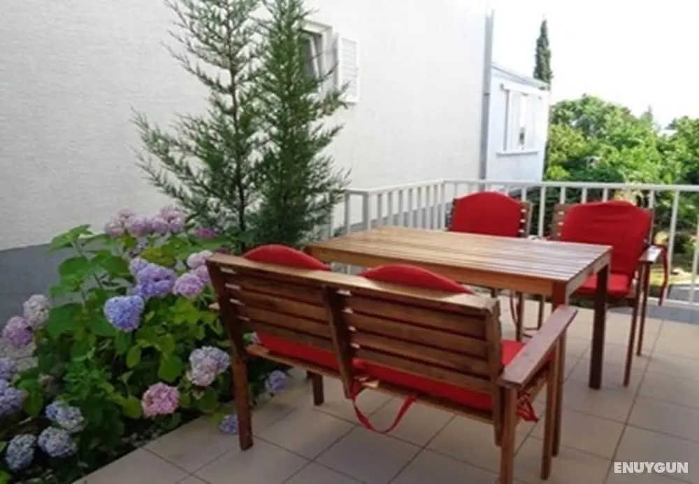 Vlado - 300 m From Pebble Beach - SA2 - Öne Çıkan Resim