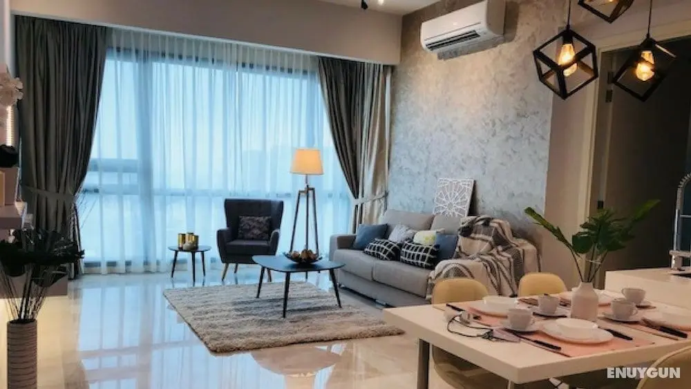 Vogue Suites One by Joe - Öne Çıkan Resim