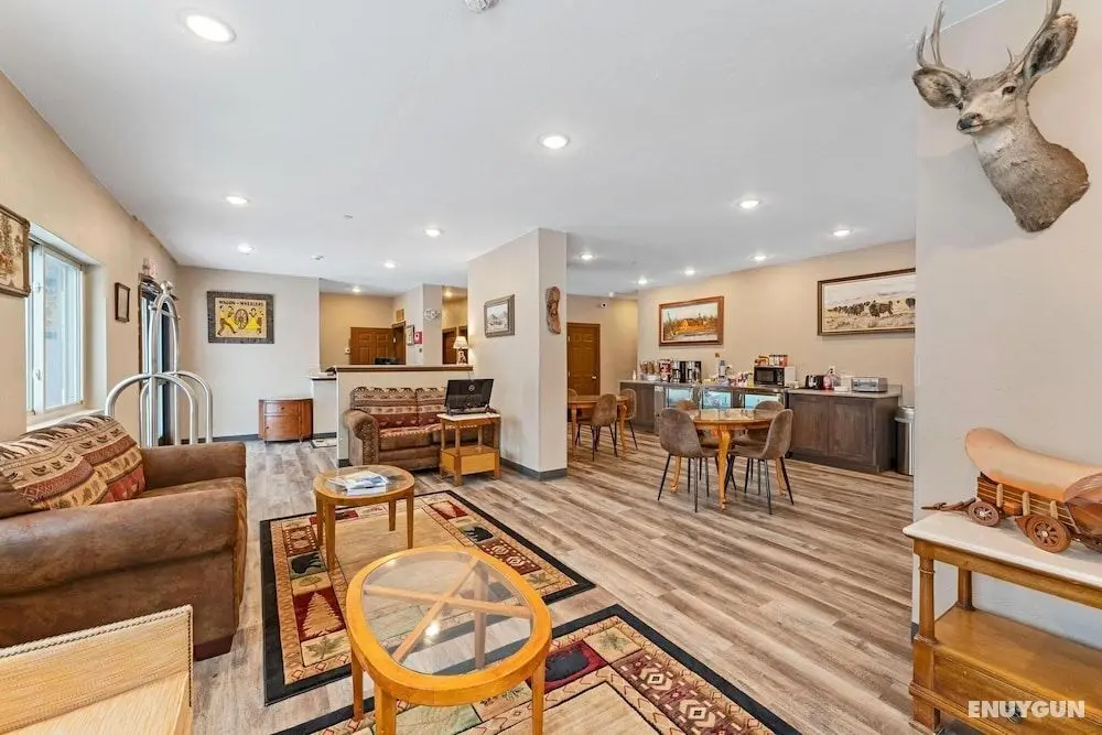 Wagon Wheel Hotel - Öne Çıkan Resim