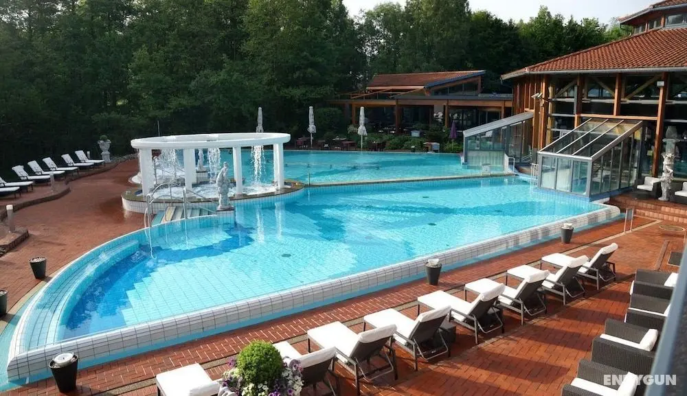 Waldhotel Humboldt - Havuz