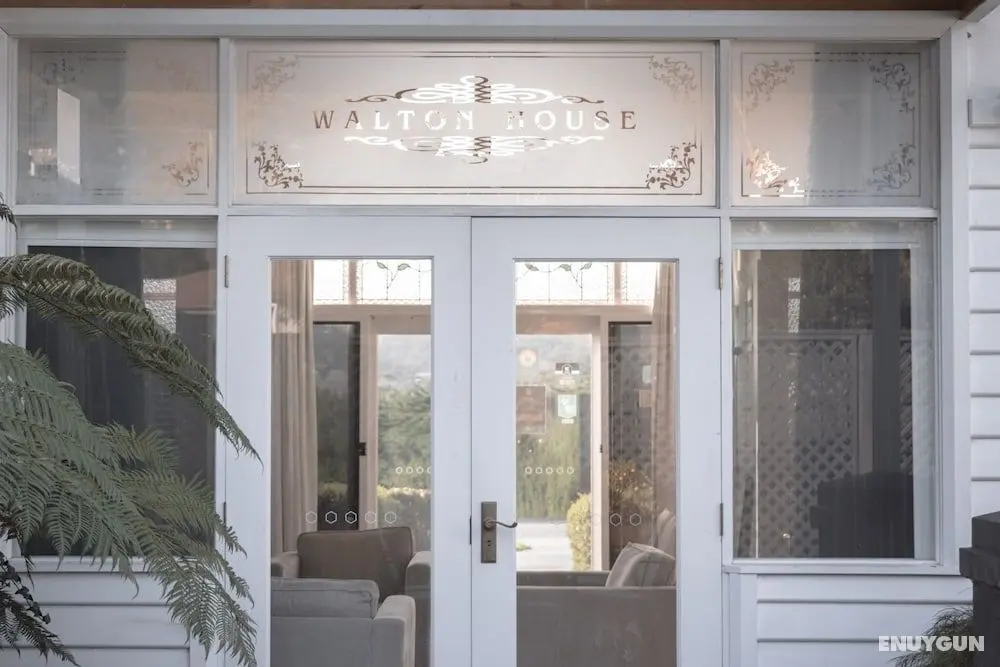 Walton House - Öne Çıkan Resim