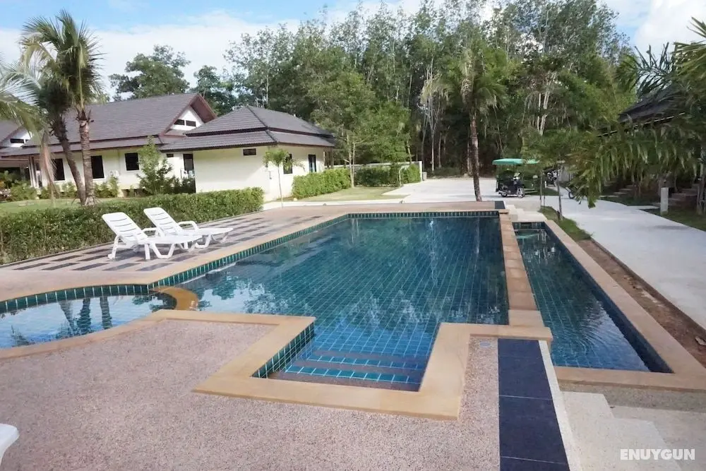 Wanna Dream Villas Aonang - Havuz