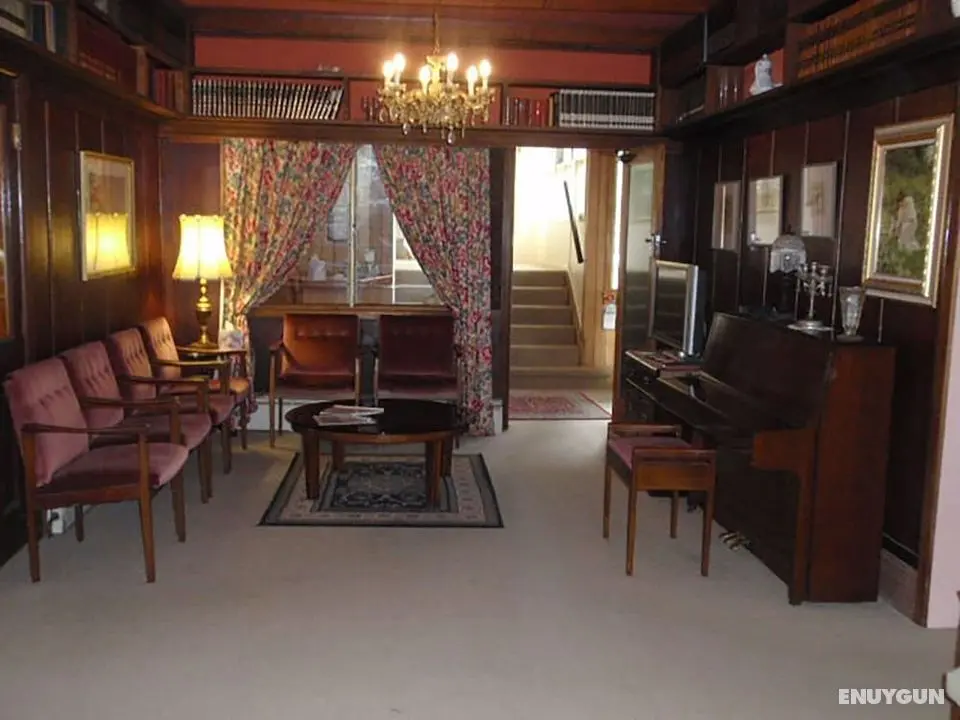 Warburton Lodge - Öne Çıkan Resim