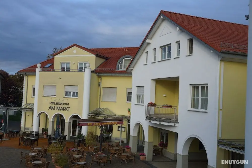 Warias Hotel & Restaurant - Öne Çıkan Resim