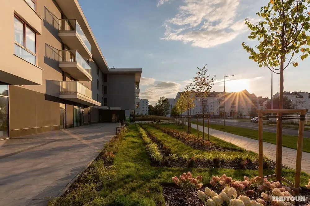 Warsaw Apartment Szajnowicza by Renters - Dış Mekan