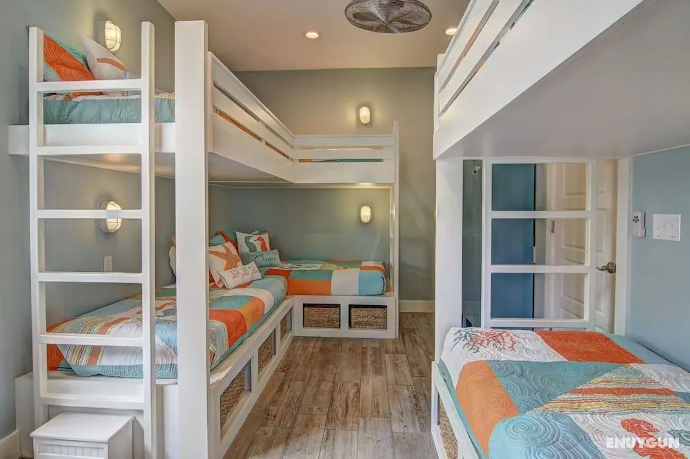 Watercolor Bungalow TC 2101 - Öne Çıkan Resim