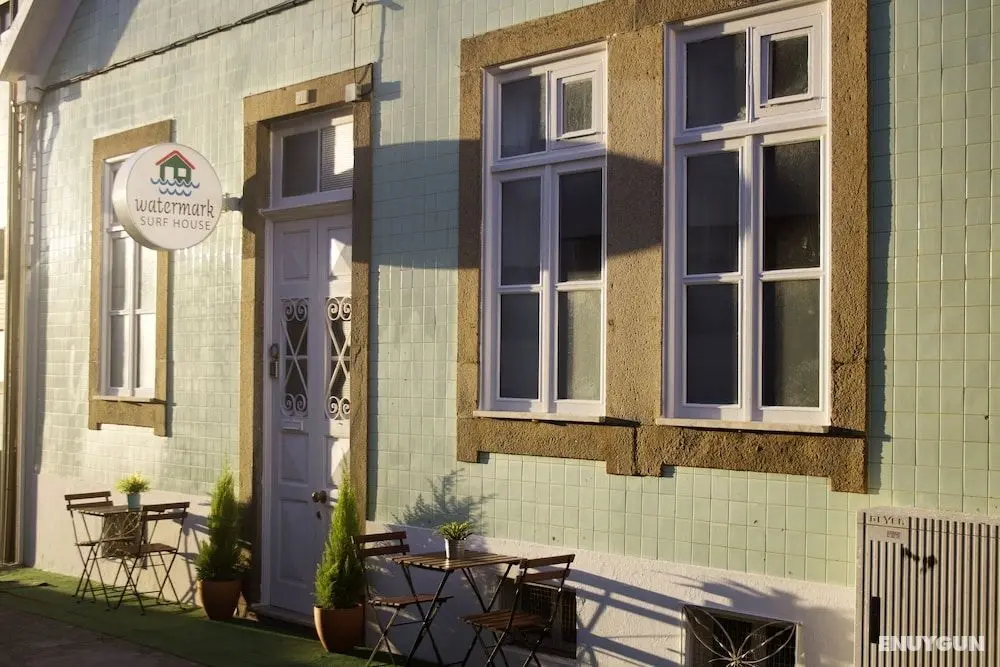 Watermark Surf House Espinho - Öne Çıkan Resim